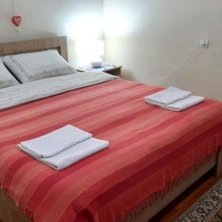 Beso-House Appartement Bordzjomi Buitenkant foto