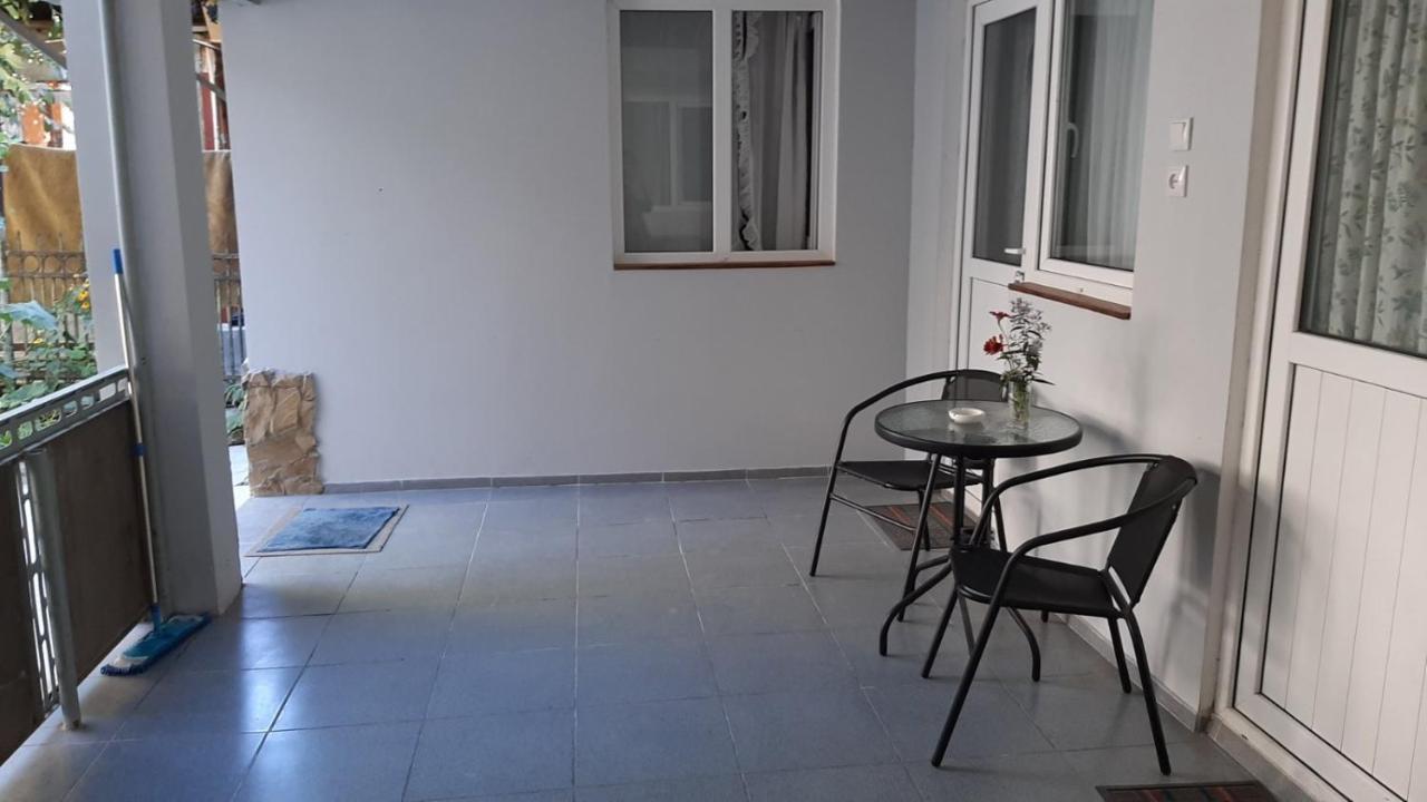 Beso-House Appartement Bordzjomi Buitenkant foto