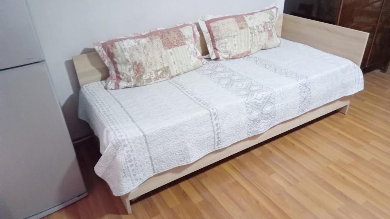 Beso-House Appartement Bordzjomi Buitenkant foto