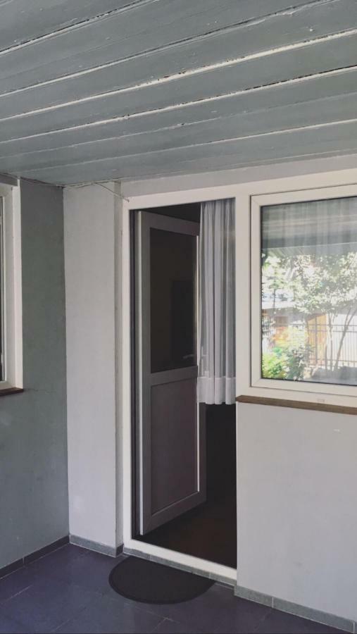 Beso-House Appartement Bordzjomi Buitenkant foto